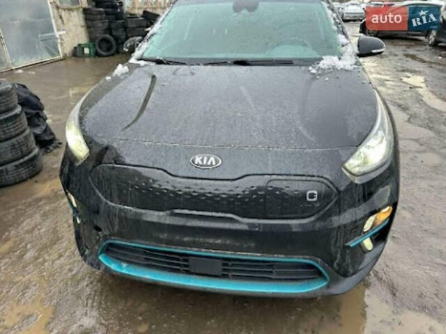 Чорний Кіа Niro, об'ємом двигуна 0 л та пробігом 143 тис. км за 17800 $, фото 1 на Automoto.ua