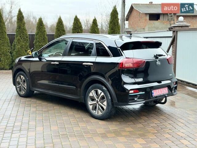 Черный Киа Niro, объемом двигателя 0 л и пробегом 77 тыс. км за 21499 $, фото 3 на Automoto.ua