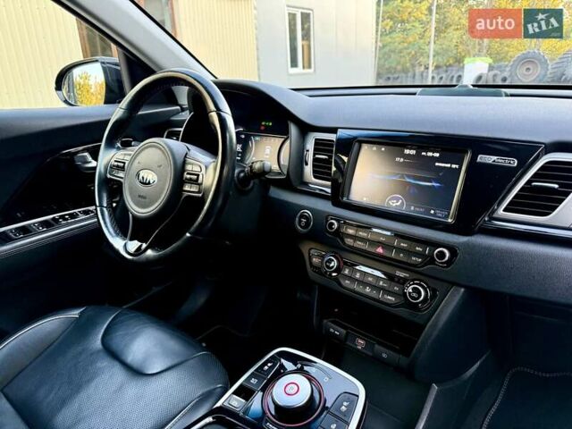 Киа Niro 2020 в Бердичеве на Automoto.ua Черный Киа Niro, объемом двигателя 0 л и пробегом 128 тыс. км за 16700 $, фото 74 на Automoto.ua