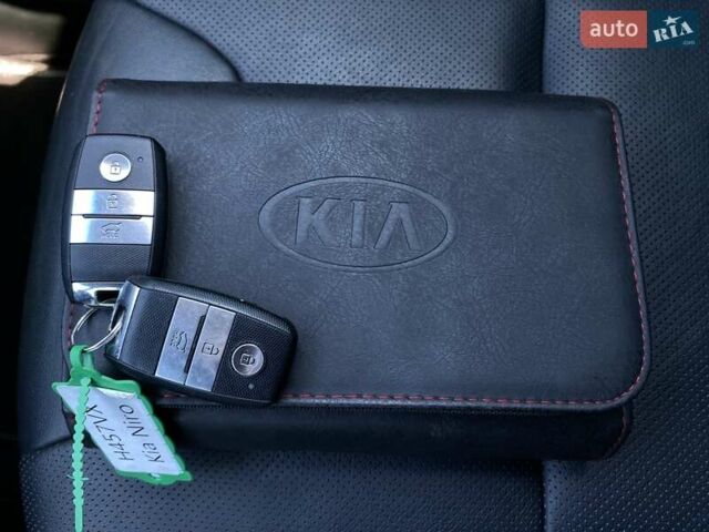 Киа Niro 2020 в Львове на Automoto.ua Черный Киа Niro, объемом двигателя 0 л и пробегом 70 тыс. км за 22500 $, фото 51 на Automoto.ua