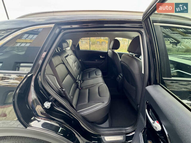 Черный Киа Niro, объемом двигателя 0 л и пробегом 128 тыс. км за 19600 $, фото 27 на Automoto.ua