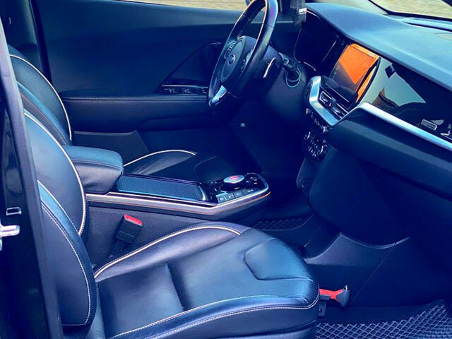 Чорний Кіа Niro, об'ємом двигуна 0.15 л та пробігом 107 тис. км за 20500 $, фото 7 на Automoto.ua