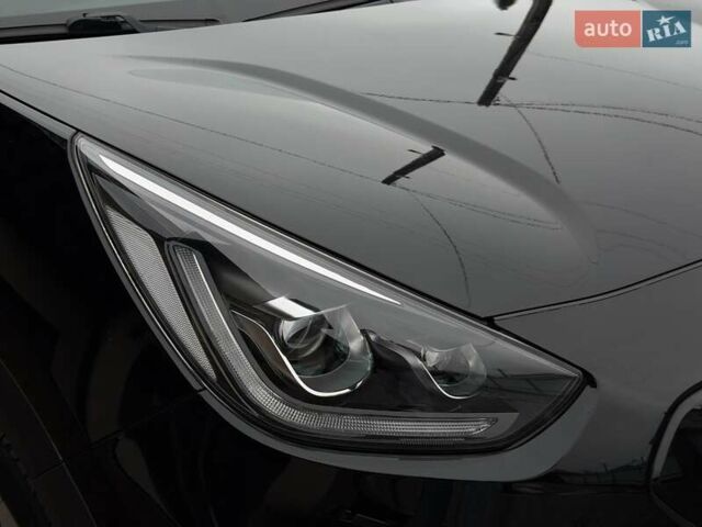 Чорний Кіа Niro, об'ємом двигуна 0 л та пробігом 89 тис. км за 20799 $, фото 26 на Automoto.ua