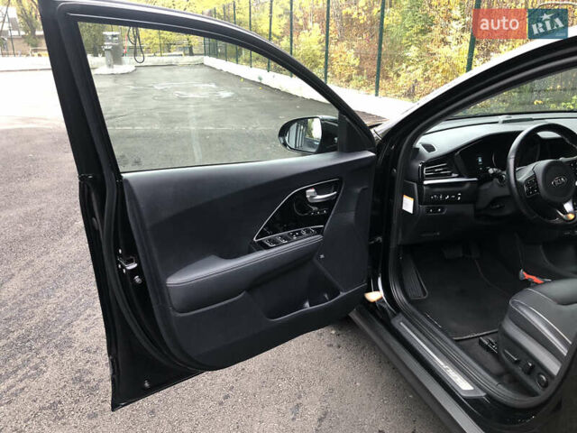 Киа Niro 2020 в Киеве на Automoto.ua Черный Киа Niro, объемом двигателя 0 л и пробегом 67 тыс. км за 21999 $, фото 21 на Automoto.ua