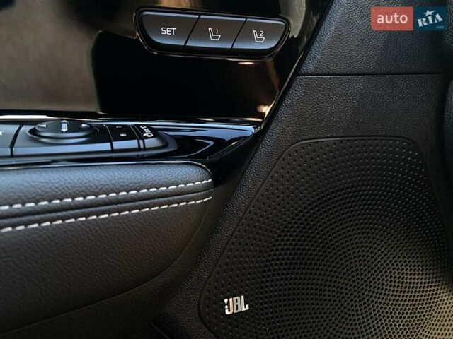 Киа Niro 2020 в Львове на Automoto.ua Черный Киа Niro, объемом двигателя 0 л и пробегом 70 тыс. км за 22500 $, фото 34 на Automoto.ua