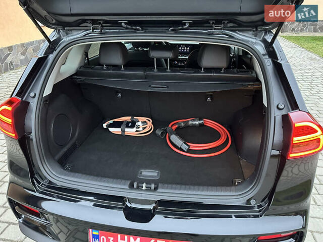 Черный Киа Niro, объемом двигателя 0 л и пробегом 135 тыс. км за 18650 $, фото 20 на Automoto.ua