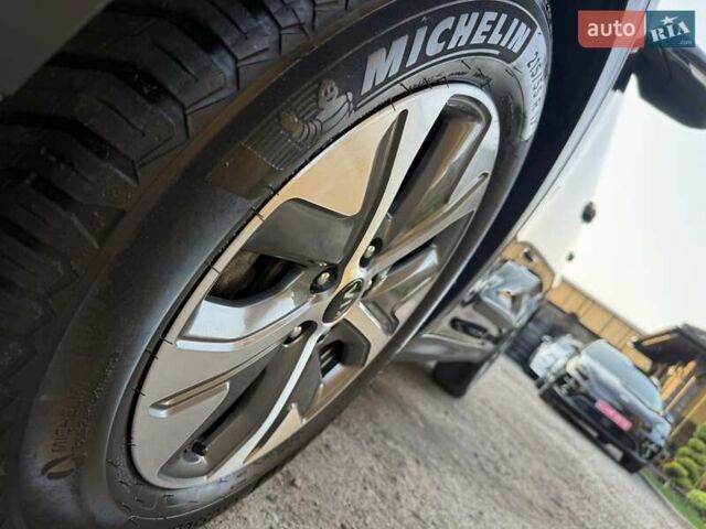 Черный Киа Niro, объемом двигателя 0 л и пробегом 98 тыс. км за 17450 $, фото 11 на Automoto.ua