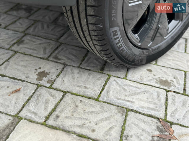 Чорний Кіа Niro, об'ємом двигуна 0 л та пробігом 109 тис. км за 17499 $, фото 55 на Automoto.ua