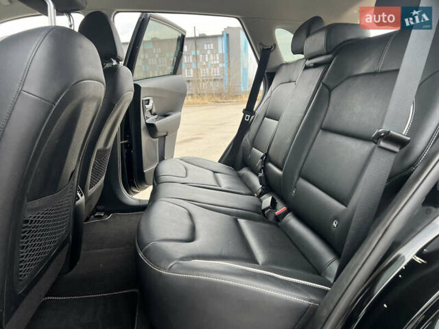 Чорний Кіа Niro, об'ємом двигуна 0 л та пробігом 140 тис. км за 17999 $, фото 32 на Automoto.ua