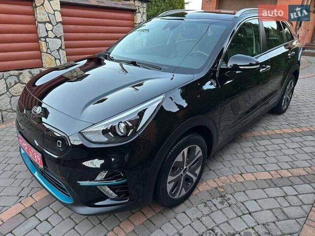 Чорний Кіа Niro, об'ємом двигуна 0 л та пробігом 126 тис. км за 19500 $, фото 14 на Automoto.ua
