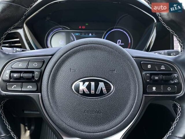 Киа Niro 2020 в Львове на Automoto.ua Черный Киа Niro, объемом двигателя 0 л и пробегом 115 тыс. км за 20300 $, фото 27 на Automoto.ua