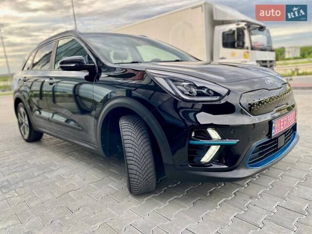Черный Киа Niro, объемом двигателя 0 л и пробегом 142 тыс. км за 18900 $, фото 10 на Automoto.ua