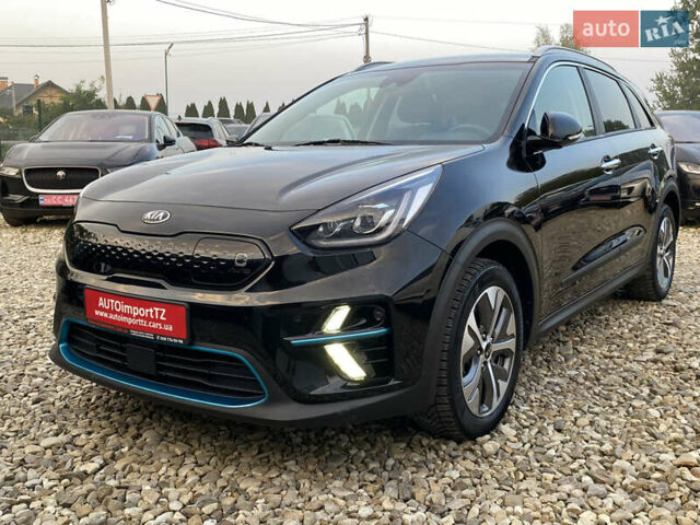 Чорний Кіа Niro, об'ємом двигуна 0 л та пробігом 64 тис. км за 23700 $, фото 16 на Automoto.ua