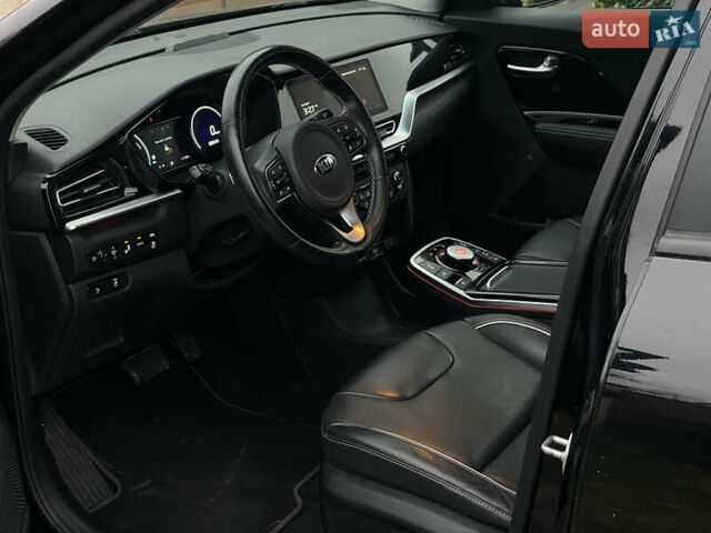 Черный Киа Niro, объемом двигателя 0 л и пробегом 111 тыс. км за 19300 $, фото 21 на Automoto.ua