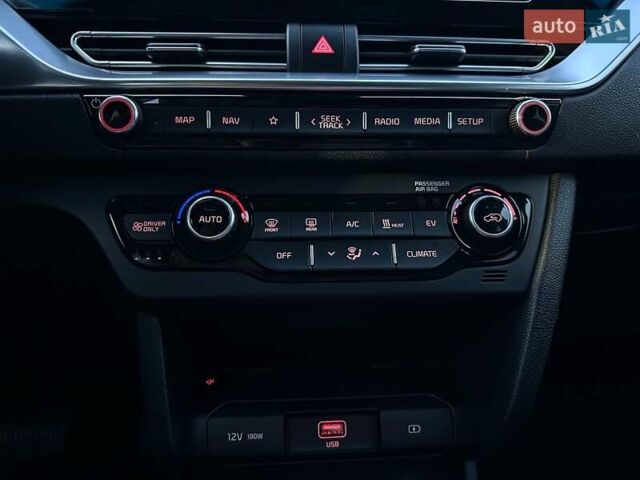 Черный Киа Niro, объемом двигателя 0 л и пробегом 35 тыс. км за 23400 $, фото 61 на Automoto.ua