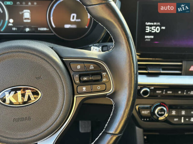 Черный Киа Niro, объемом двигателя 0 л и пробегом 112 тыс. км за 19999 $, фото 30 на Automoto.ua