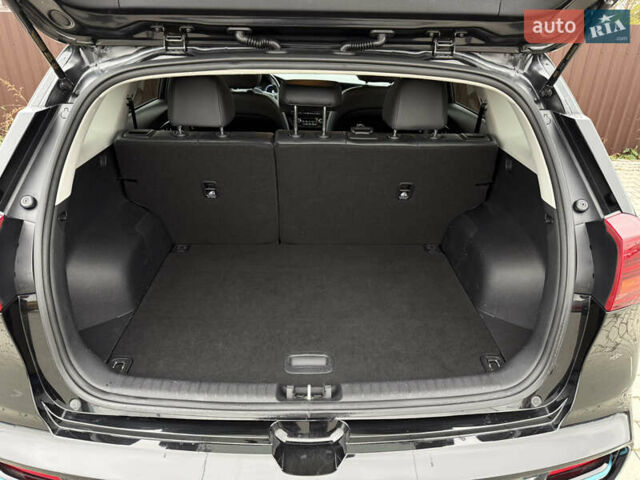 Черный Киа Niro, объемом двигателя 0 л и пробегом 61 тыс. км за 19300 $, фото 32 на Automoto.ua