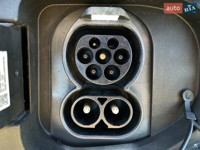 Черный Киа Niro, объемом двигателя 0 л и пробегом 93 тыс. км за 22700 $, фото 20 на Automoto.ua