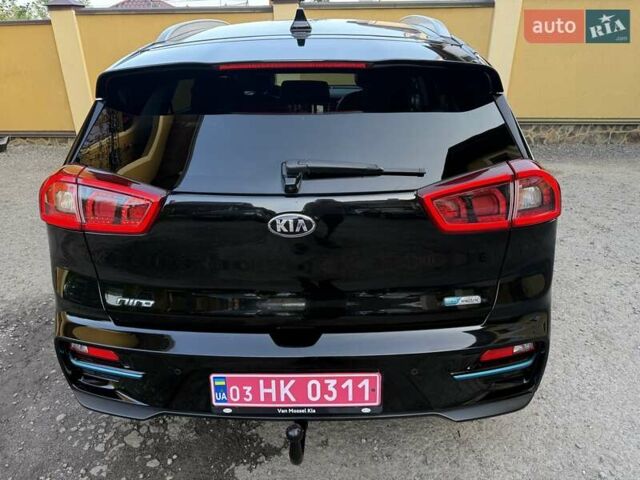 Черный Киа Niro, объемом двигателя 0 л и пробегом 98 тыс. км за 17450 $, фото 8 на Automoto.ua