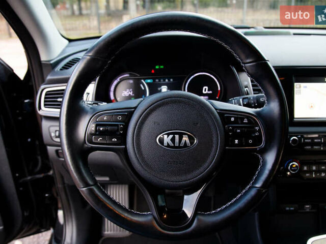 Черный Киа Niro, объемом двигателя 0 л и пробегом 104 тыс. км за 17550 $, фото 35 на Automoto.ua