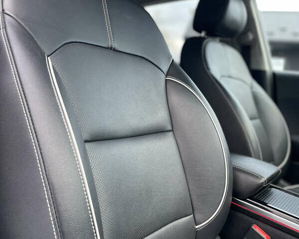 Киа Niro 2020 в Дрогобыче на Automoto.ua Черный Киа Niro, объемом двигателя 0 л и пробегом 148 тыс. км за 19799 $, фото 64 на Automoto.ua