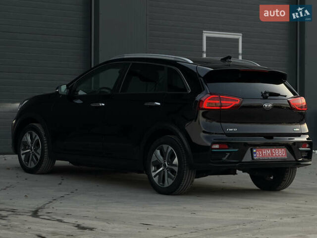 Черный Киа Niro, объемом двигателя 0 л и пробегом 142 тыс. км за 18900 $, фото 13 на Automoto.ua