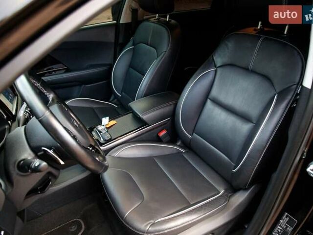 Черный Киа Niro, объемом двигателя 0 л и пробегом 110 тыс. км за 17450 $, фото 39 на Automoto.ua