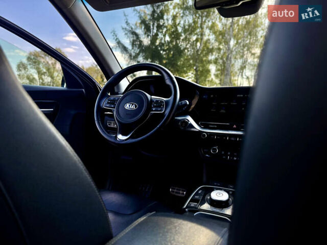Черный Киа Niro, объемом двигателя 0 л и пробегом 165 тыс. км за 16999 $, фото 56 на Automoto.ua
