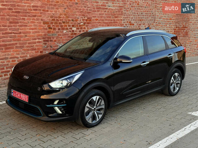 Киа Niro 2020 в Тернополе на Automoto.ua Черный Киа Niro, объемом двигателя 0 л и пробегом 92 тыс. км за 19899 $, фото 12 на Automoto.ua