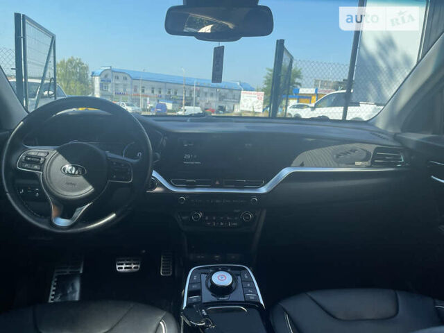 Черный Киа Niro, объемом двигателя 0 л и пробегом 151 тыс. км за 19300 $, фото 23 на Automoto.ua