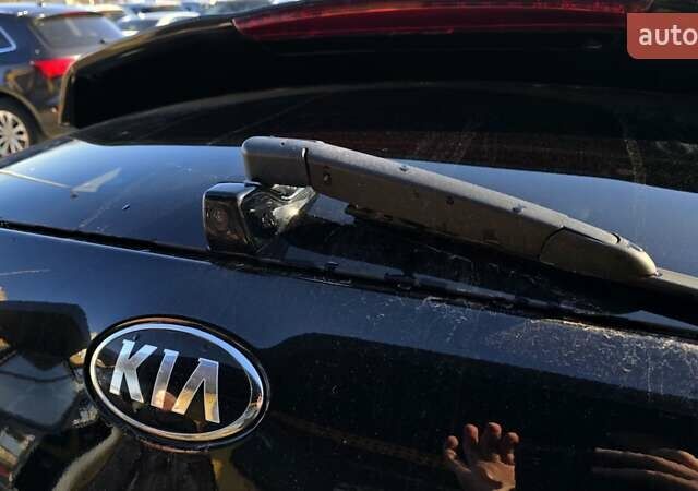 Черный Киа Niro, объемом двигателя 1.58 л и пробегом 32 тыс. км за 21000 $, фото 11 на Automoto.ua