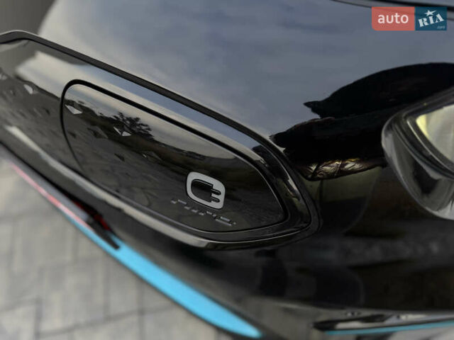 Черный Киа Niro, объемом двигателя 0 л и пробегом 103 тыс. км за 20700 $, фото 8 на Automoto.ua