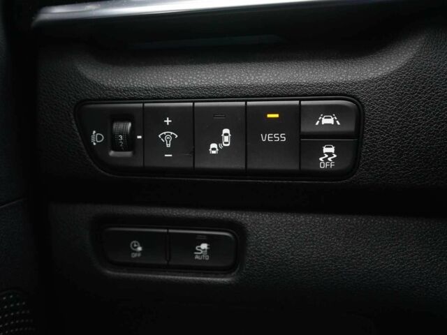 Кіа Niro 2020 у Києві на Automoto.ua Чорний Кіа Niro, об'ємом двигуна 0 л та пробігом 59 тис. км за 15700 $, фото 16 на Automoto.ua