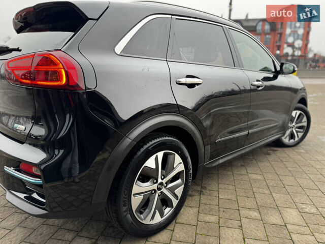 Черный Киа Niro, объемом двигателя 0 л и пробегом 159 тыс. км за 18950 $, фото 8 на Automoto.ua