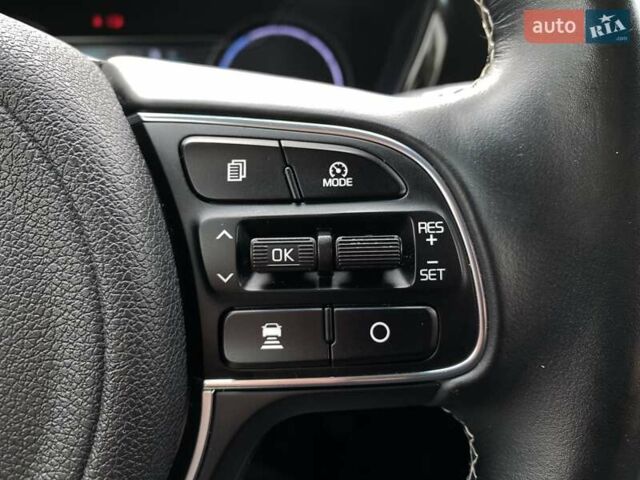 Черный Киа Niro, объемом двигателя 0 л и пробегом 107 тыс. км за 21400 $, фото 8 на Automoto.ua