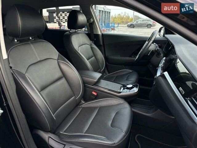 Чорний Кіа Niro, об'ємом двигуна 0 л та пробігом 148 тис. км за 18600 $, фото 21 на Automoto.ua