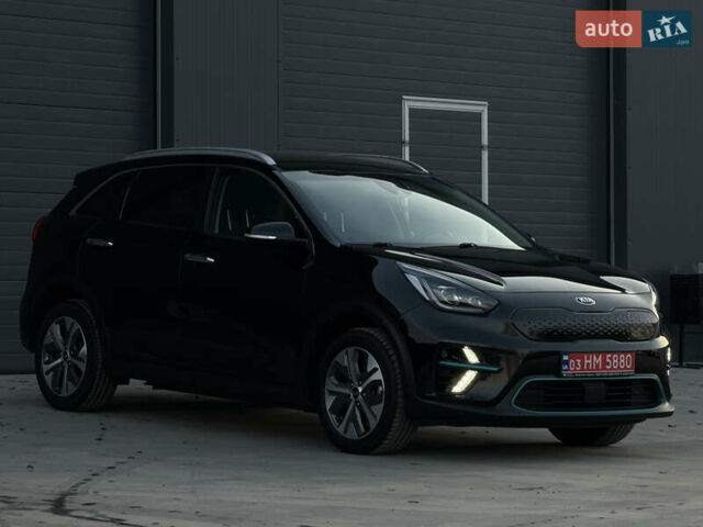 Черный Киа Niro, объемом двигателя 0 л и пробегом 142 тыс. км за 18900 $, фото 5 на Automoto.ua