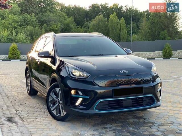 Чорний Кіа Niro, об'ємом двигуна 0 л та пробігом 108 тис. км за 19300 $, фото 18 на Automoto.ua