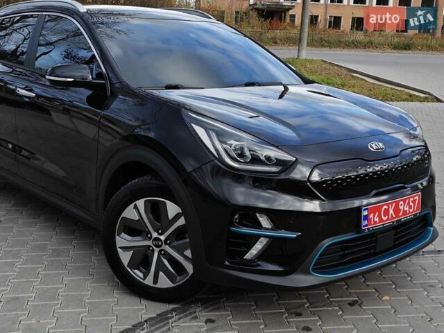 Чорний Кіа Niro, об'ємом двигуна 0 л та пробігом 115 тис. км за 20700 $, фото 9 на Automoto.ua