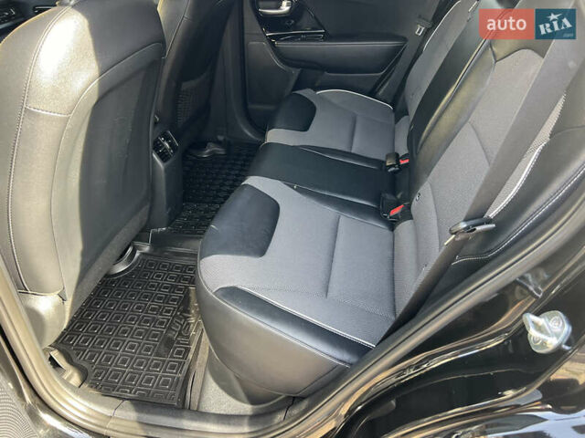 Черный Киа Niro, объемом двигателя 0 л и пробегом 112 тыс. км за 19500 $, фото 9 на Automoto.ua