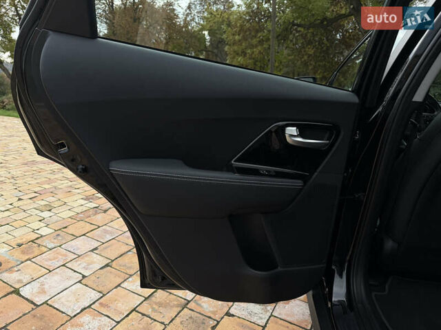 Черный Киа Niro, объемом двигателя 0 л и пробегом 92 тыс. км за 19899 $, фото 43 на Automoto.ua