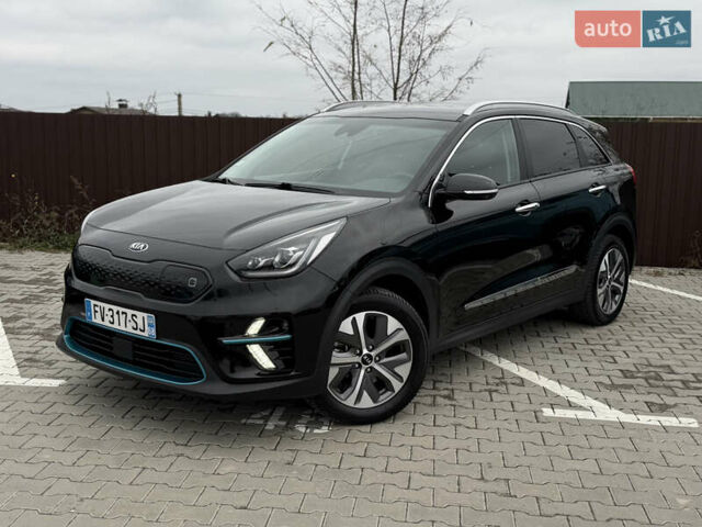 Черный Киа Niro, объемом двигателя 0 л и пробегом 61 тыс. км за 19300 $, фото 5 на Automoto.ua