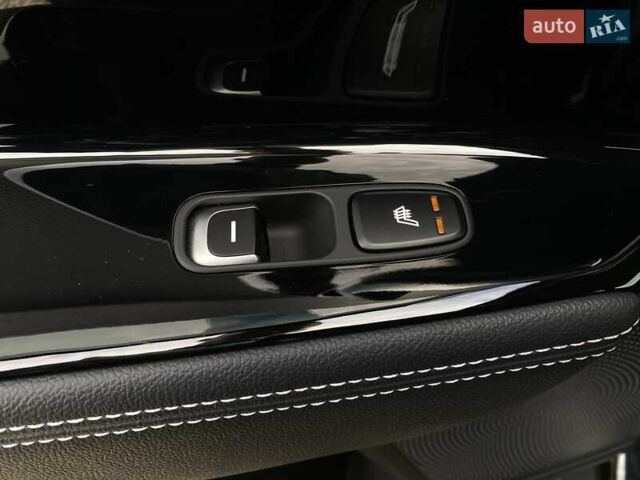 Черный Киа Niro, объемом двигателя 0 л и пробегом 83 тыс. км за 23200 $, фото 54 на Automoto.ua