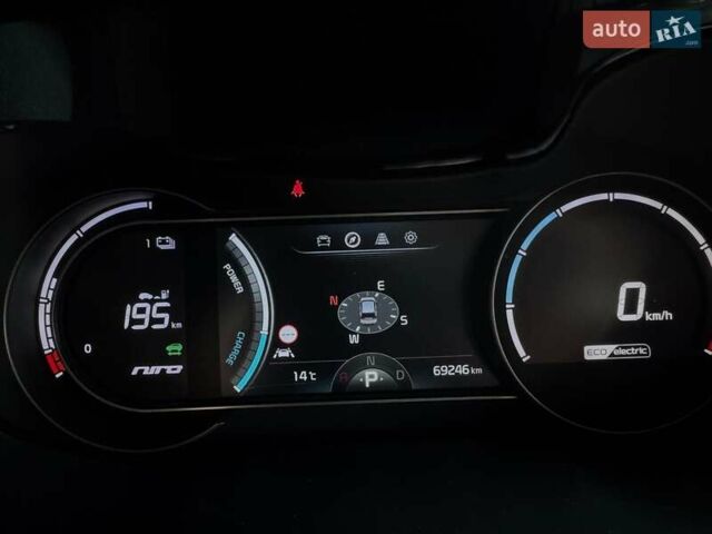 Чорний Кіа Niro, об'ємом двигуна 0 л та пробігом 69 тис. км за 23200 $, фото 55 на Automoto.ua
