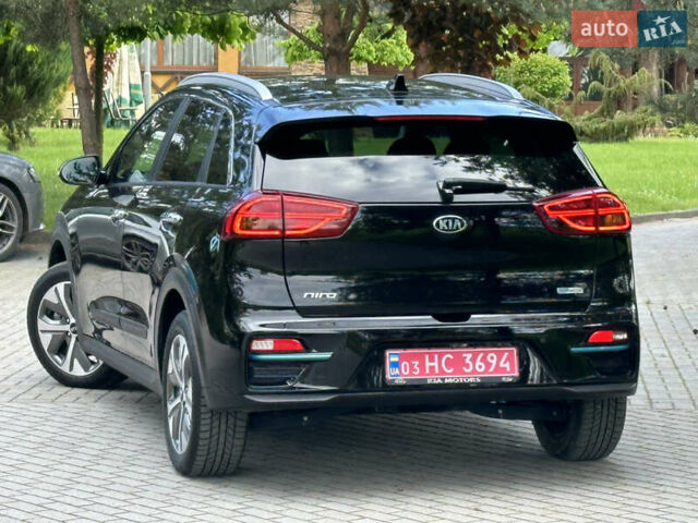 Чорний Кіа Niro, об'ємом двигуна 0 л та пробігом 46 тис. км за 19750 $, фото 25 на Automoto.ua