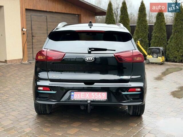 Черный Киа Niro, объемом двигателя 0 л и пробегом 77 тыс. км за 21499 $, фото 4 на Automoto.ua