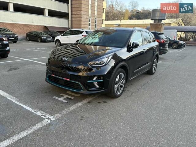 Черный Киа Niro, объемом двигателя 0 л и пробегом 105 тыс. км за 20500 $, фото 28 на Automoto.ua