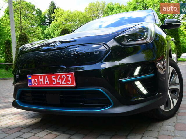Черный Киа Niro, объемом двигателя 0 л и пробегом 62 тыс. км за 17450 $, фото 2 на Automoto.ua