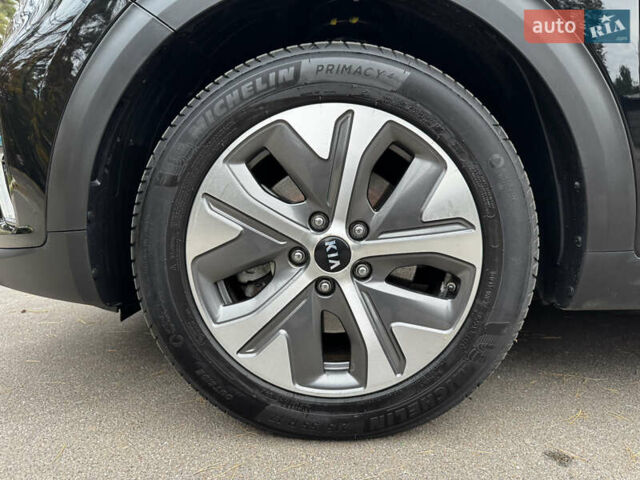 Черный Киа Niro, объемом двигателя 0 л и пробегом 78 тыс. км за 21700 $, фото 36 на Automoto.ua