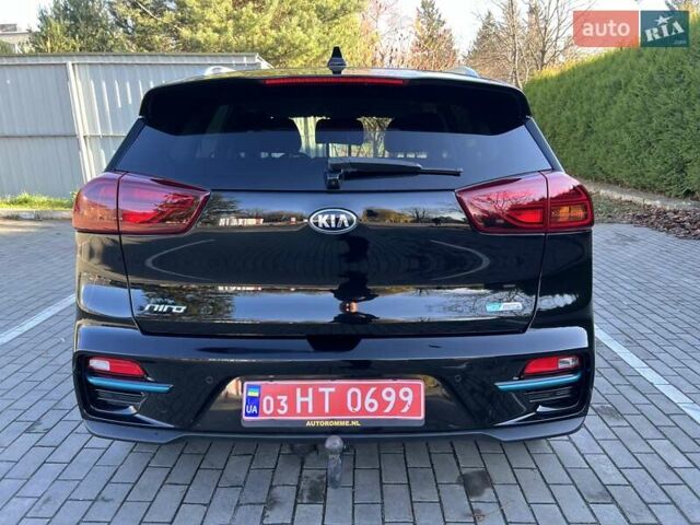 Чорний Кіа Niro, об'ємом двигуна 0 л та пробігом 112 тис. км за 20499 $, фото 19 на Automoto.ua